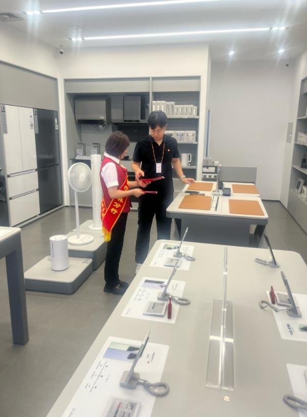 龙坤投资 以“零钱包”宣传活动传递金融为民温度